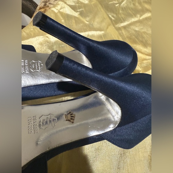 Elegant Navy Blue Peep-Toe Heels - Picture 6 of 17